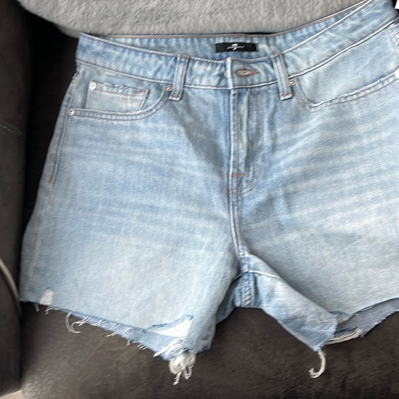 Authentic 7 For All Mankind denim women’s shorts - Picture 1 of 7